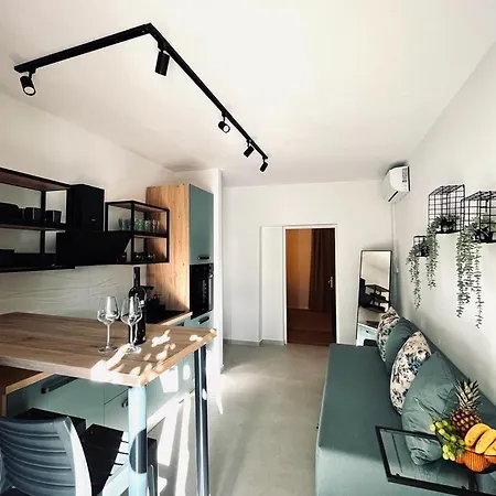Jabuka Apartment *